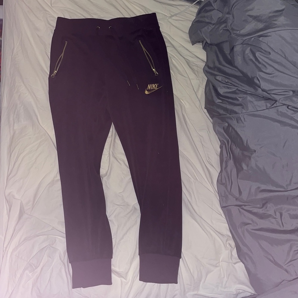 velvet NIKE sweats
